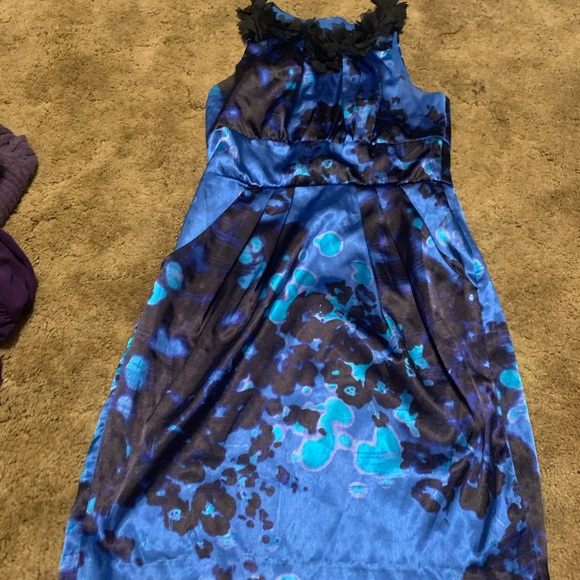 Dress - Picture 3 of 4